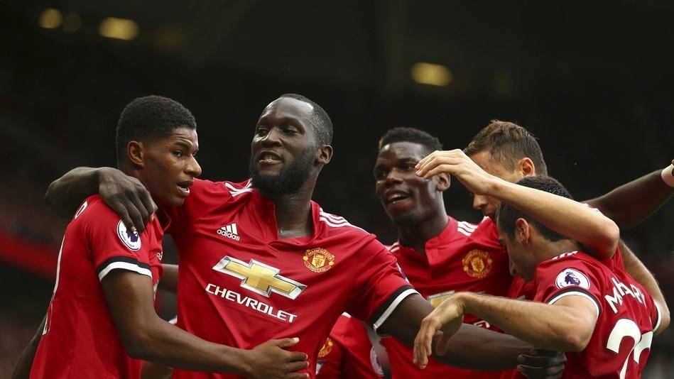 开云体育官网-斯图加特训练开放日，今晨远射贴柱引欢呼，英超在即，纪律约束更严格(止寸训练的详细步骤)