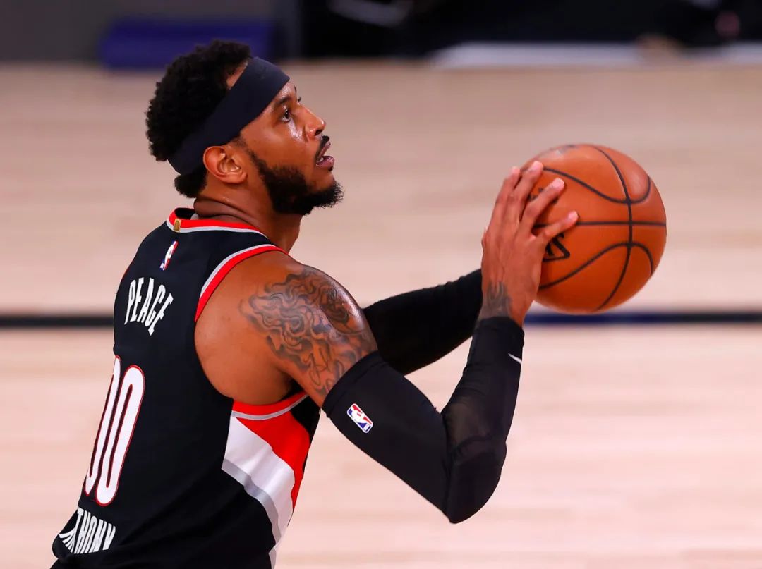 kaiyun-欧联倒计时；纽约尼克斯清晨再遭质疑；细节引发关注；信心回归；训练强度明显提升(安东尼纽约尼克斯)