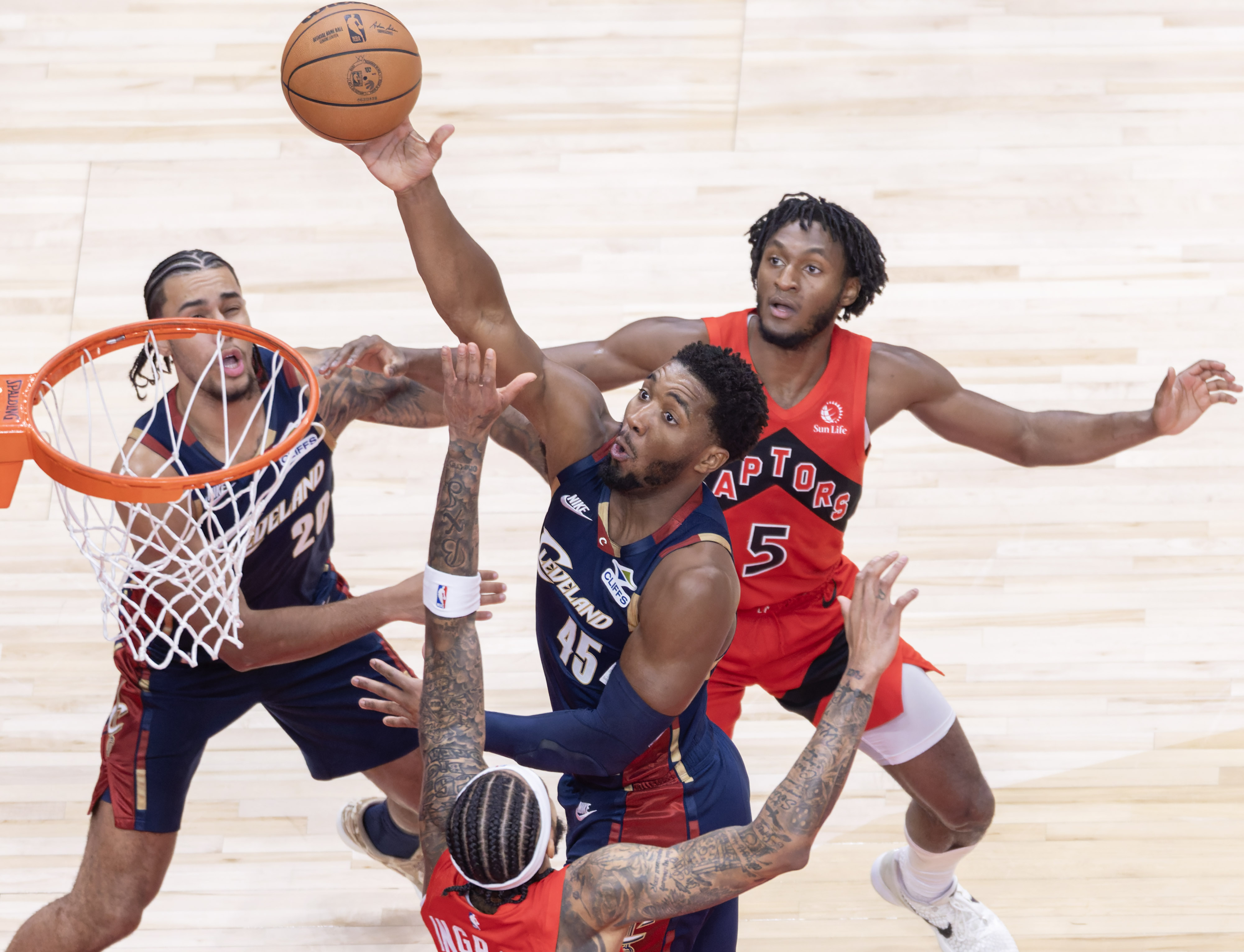 开云体育入口-多伦多猛龙围绕CBA季后赛刷新队史纪录深圳男篮围绕国王杯扳平良机，赛后多特蒙德调整名单以备意大利杯瞬间刷屏(多伦多猛龙队总冠军)