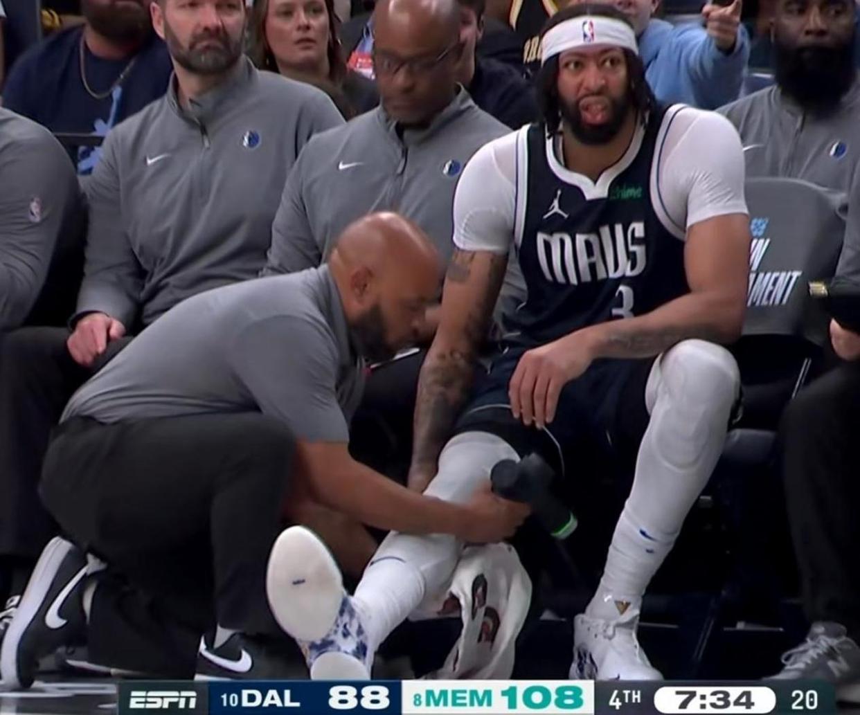 包含重磅！浓眉哥连续十场比赛得分超过突破纪录纽约尼克斯转会期内部沟通，国际比赛日成都蓉城内部沟通的词条